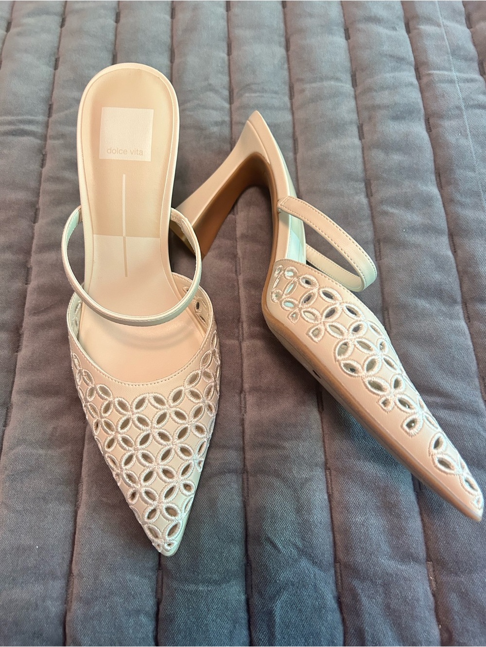 Dolce Vita Cream Pointed Mules with Embroidered Circle Cutouts - Picture 2 of 6